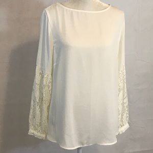APT Long Sleeve White Blouse Size Large